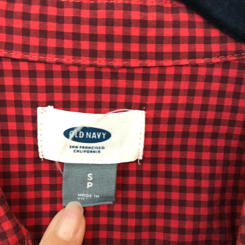 Old Navy Women’s Button down - Picture 4 of 6